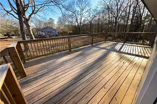 32 Banks St, Maysville, GA 30558 - Photo 5