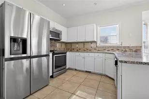 1070 Johns Landing Ct, Lawrenceville, GA 30045 - Photo 9