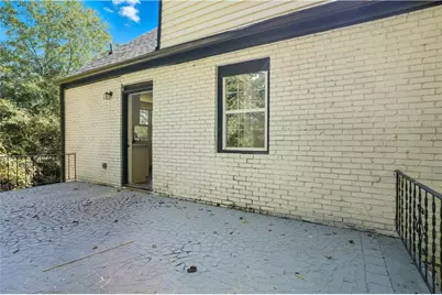 1001 Jefferson Avenue, Atlanta, GA 30344 - Photo 9