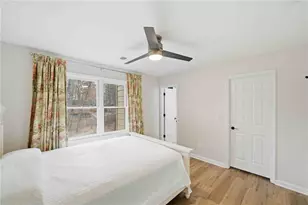 137 Weatherburne Dr, Roswell, GA 30076 - Photo 27