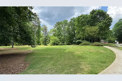 326 Canterbury Place Drive, Suwanee, GA 30024 - Photo 69