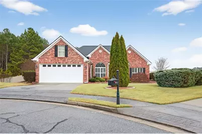 621 Berta Court, Loganville, GA 30052 - Photo 3