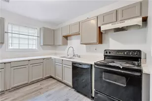 968 Sexton Dr, Stone Mountain, GA 30083 - Photo 1