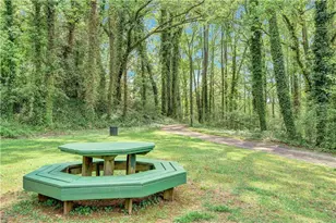 968 Sexton Dr, Stone Mountain, GA 30083 - Photo 29