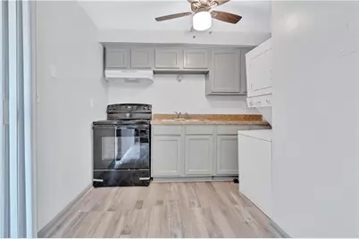 968 Sexton Drive, Stone Mountain, GA 30083 - Photo 3