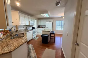 212 W Sycamore Dr W, Winder, GA 30680 - Photo 5