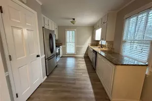 1897 Winding Creek Ln SW, Marietta, GA 30064 - Photo 11