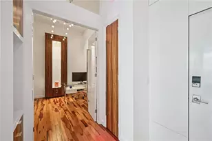 3324 Peachtree Rd NE, Atlanta, GA 30326 - Photo 19