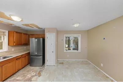 8986 Mandarin Drive, Jonesboro, GA 30236 - Photo 9