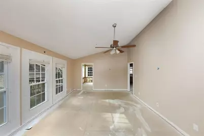 8986 Mandarin Drive, Jonesboro, GA 30236 - Photo 17