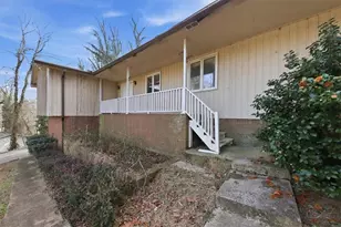 8986 Mandarin Dr, Jonesboro, GA 30236 - Photo 3