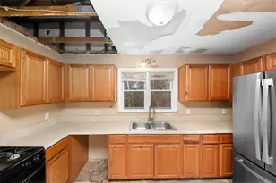 8986 Mandarin Dr, Jonesboro, GA 30236 - Photo 11