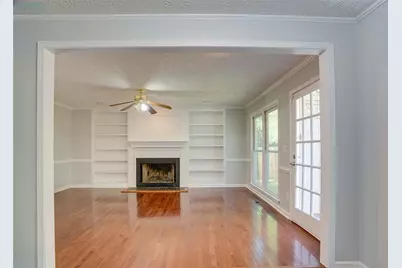 1721 Bruckner Court, Snellville, GA 30078 - Photo 9