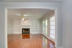 1721 Bruckner Ct, Snellville, GA 30078 - Photo 9