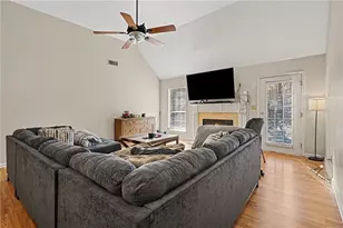 644 Laufin Ct, Lawrenceville, GA 30043 - Photo 3