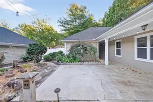 164 Cottage Club Dr, Locust Grove, GA 30248 - Photo 9