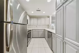 3475 Oak Valley Rd NE, Atlanta, GA 30326 - Photo 9