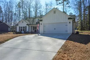 42 Pine Hill St, Newnan, GA 30263 - Photo 3