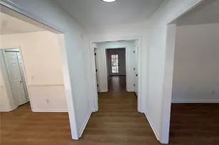 2720 Trotters Pointe Dr, Snellville, GA 30039 - Photo 5