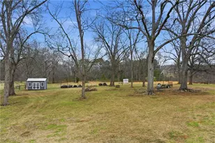 880 Johnstonville Rd, Barnesville, GA 30204 - Photo 33