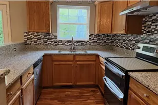 8675 Bayhill Dr, Gainesville, GA 30506 - Photo 11