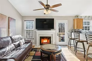 8675 Bayhill Dr, Gainesville, GA 30506 - Photo 9