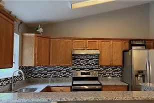 8675 Bayhill Dr, Gainesville, GA 30506 - Photo 13