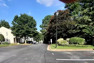 2085 Whitestone Pl, Alpharetta, GA 30005 - Photo 9