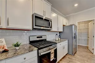 6886 Scarlet Oak Way, Flowery Branch, GA 30542 - Photo 11