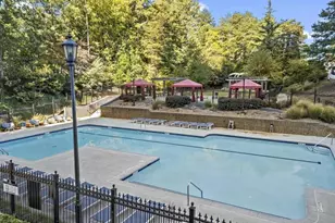 799 Hammond Dr, Sandy Springs, GA 30328 - Photo 19