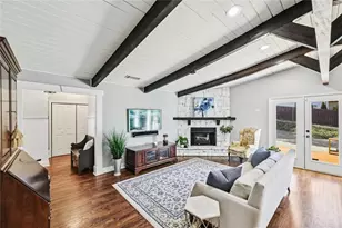 2370 Drew Valley Rd NE, Brookhaven, GA 30319 - Photo 9