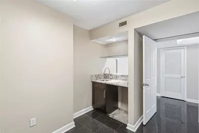 2870 S Pharr Court NW #2001, Atlanta, GA 30305 - Photo 9