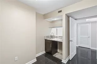 2870 S Pharr Ct NW, Atlanta, GA 30305 - Photo 9