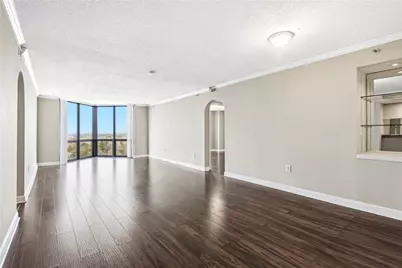 2870 S Pharr Court NW #2001, Atlanta, GA 30305 - Photo 3