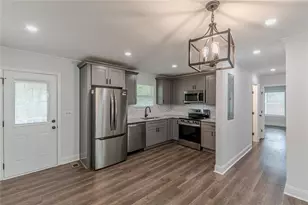 1827 SE Thomasville Dr SE, Atlanta, GA 30315 - Photo 11