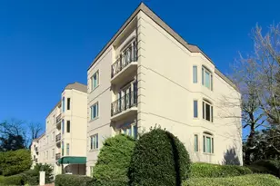 3638 Peachtree Rd NE, Atlanta, GA 30319 - Photo 1