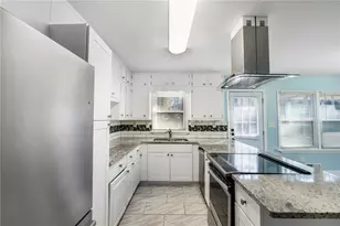 1918 Valley Ridge Dr SW, Atlanta, GA 30331 - Photo 29