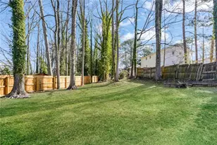 1918 Valley Ridge Dr SW, Atlanta, GA 30331 - Photo 11