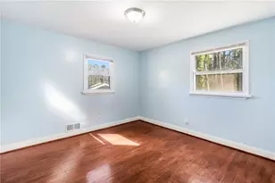 1918 Valley Ridge Dr SW, Atlanta, GA 30331 - Photo 53