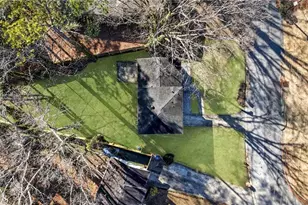 1918 Valley Ridge Dr SW, Atlanta, GA 30331 - Photo 7