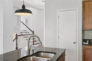 745 Fountainhead Ln NE, Atlanta, GA 30324 - Photo 17