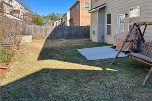 1402 Balvaird Dr, Lawrenceville, GA 30045 - Photo 53