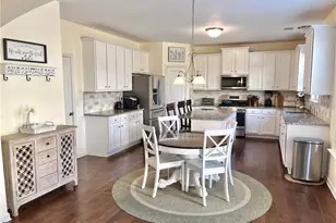 1402 Balvaird Dr, Lawrenceville, GA 30045 - Photo 27