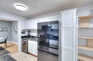 5137 Roswell Rd, Sandy Springs, GA 30342 - Photo 5