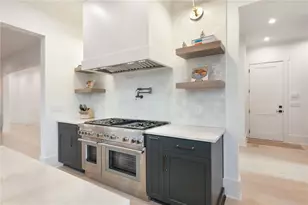 4211 Blackland Dr, Marietta, GA 30067 - Photo 15