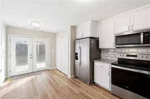 2335 Winthrope Way Dr, Alpharetta, GA 30009 - Photo 9