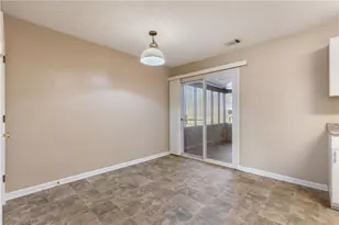 375 Dixie Ct, Lawrenceville, GA 30046 - Photo 9