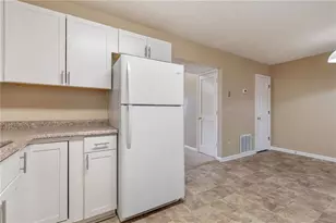 375 Dixie Ct, Lawrenceville, GA 30046 - Photo 13