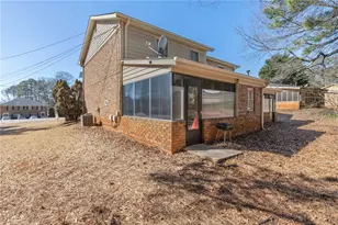 375 Dixie Ct, Lawrenceville, GA 30046 - Photo 25