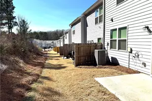 3488 Cardinal Dr, Atlanta, GA 30331 - Photo 17